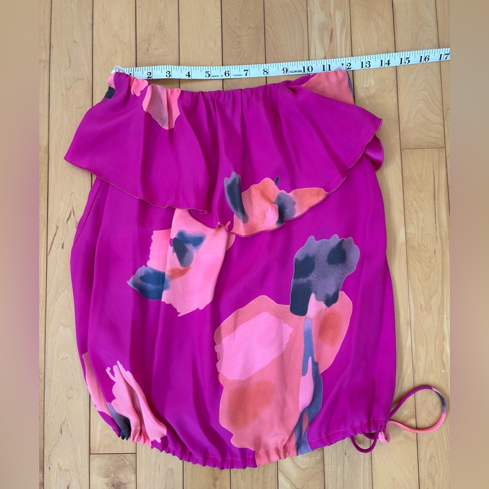 Karina Grimaldi 100% Silk Pink  Top. Size M